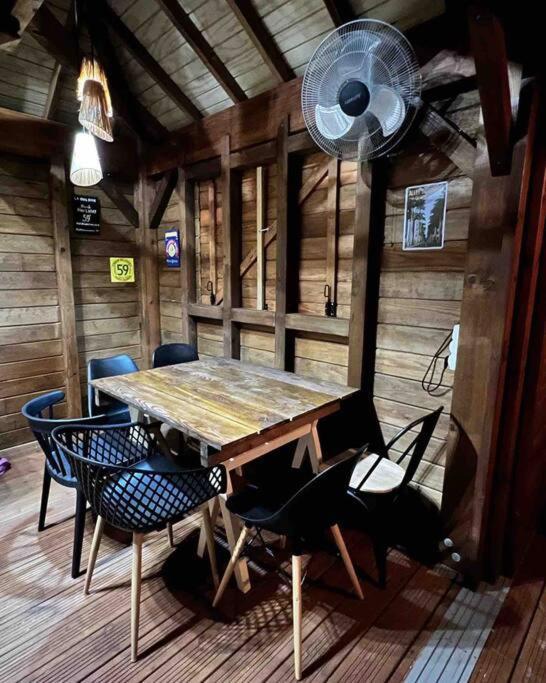 La Kaz A Pepes, Charmant Logement Avec Piscine Lamentin 外观 照片